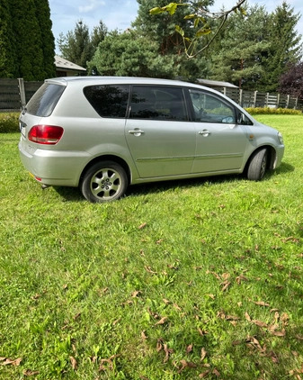 Toyota Avensis Verso cena 17000 przebieg: 350000, rok produkcji 2003 z Działdowo małe 781